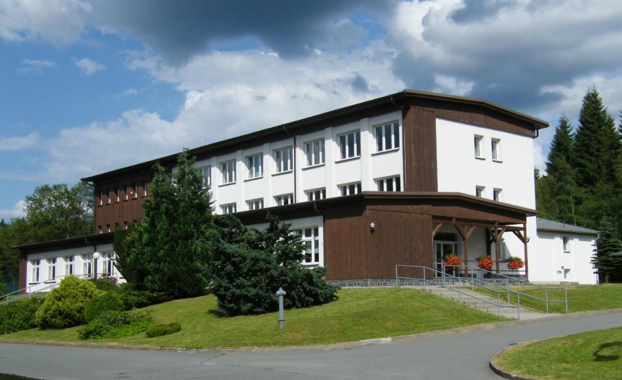 Hotel Sportpark Rabenberg Breitenbrunn  Exterior foto